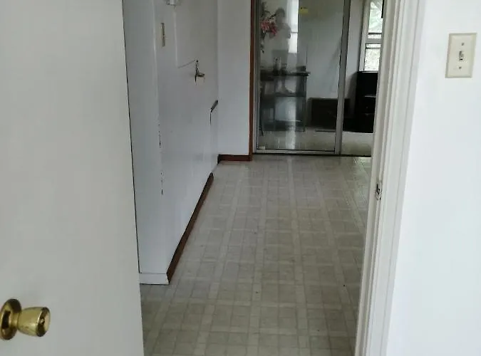 834 Happy -peaceful Private Rms With Laundry Habitación en casa particular *