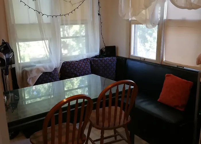 834 Happy -peaceful Private Rms With Laundry Habitación en casa particular